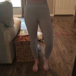 Lululemon  train times pant size 4 light grey